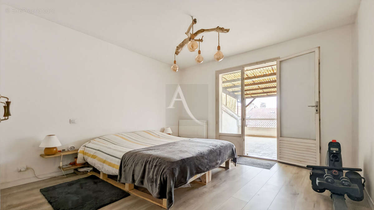 Maison à VILLENEUVE-SUR-LOT