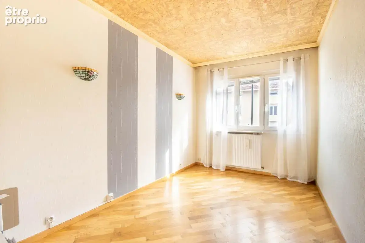 Maison à vendre avec jardin - photo 8