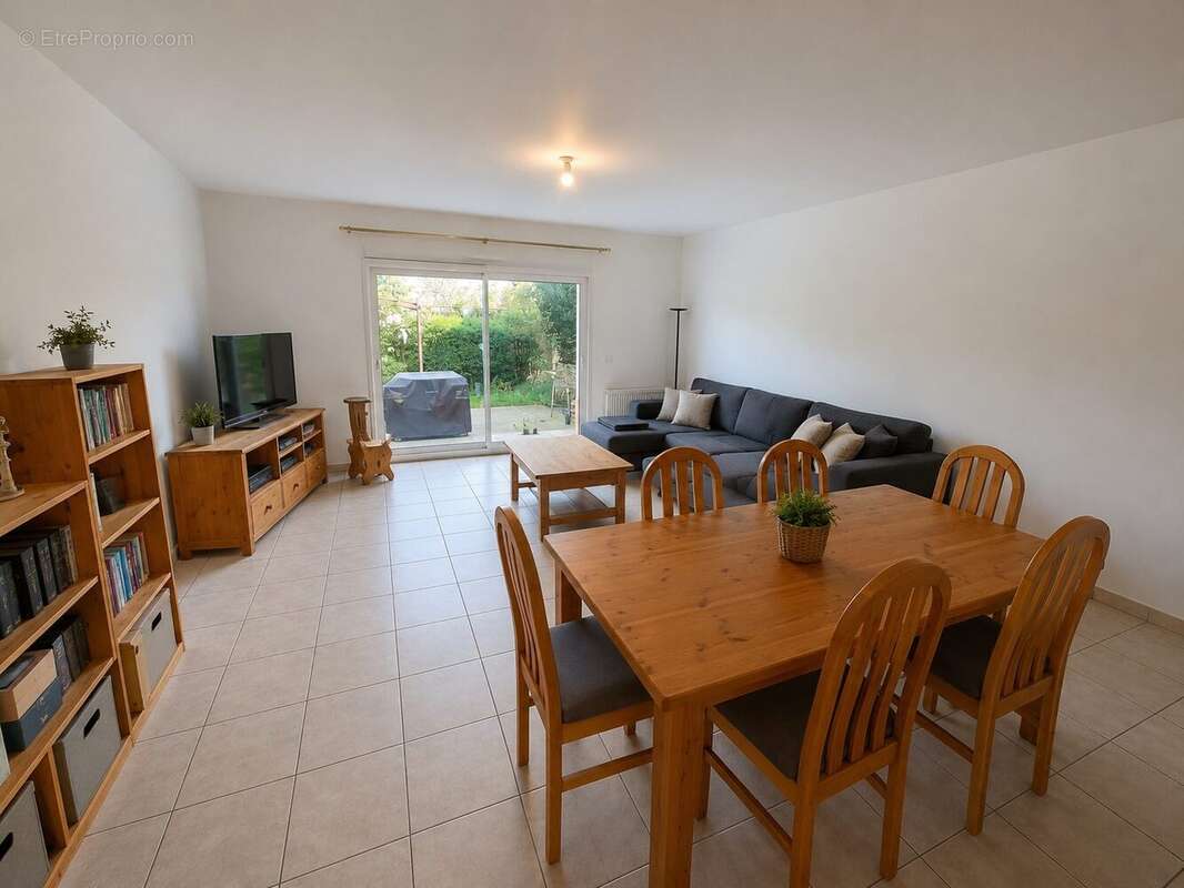 Maison 113 m² à Crasville  - photo 2