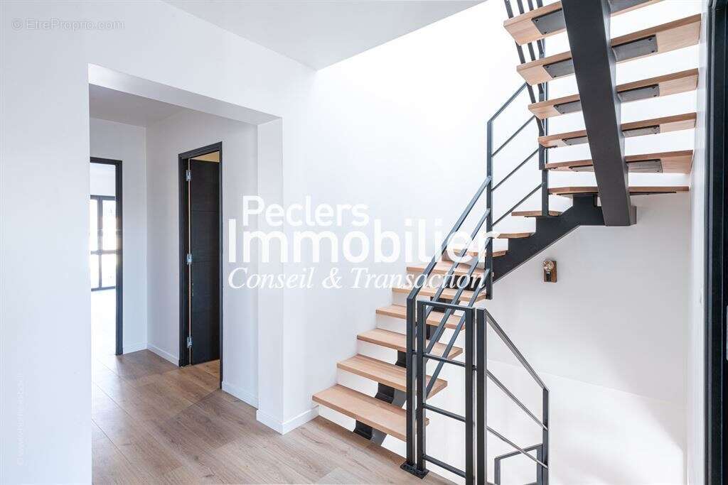 Maison à NANTERRE