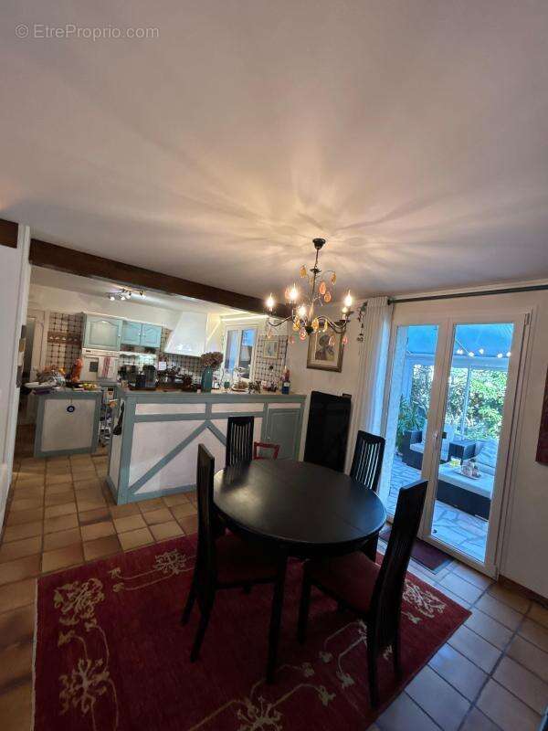 Maison à VILLEMOMBLE