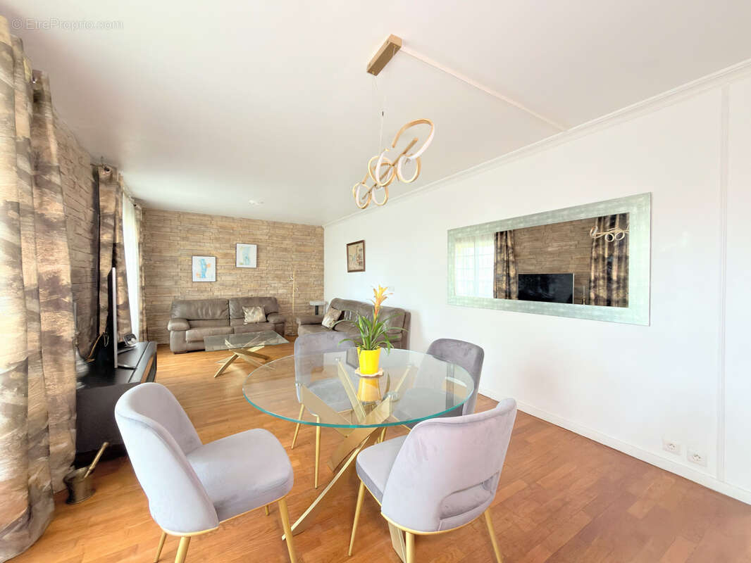 Maison à RUEIL-MALMAISON