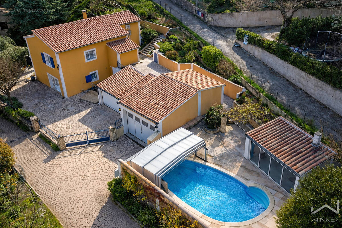 Maison à SAINT-MARCEL-D'ARDECHE