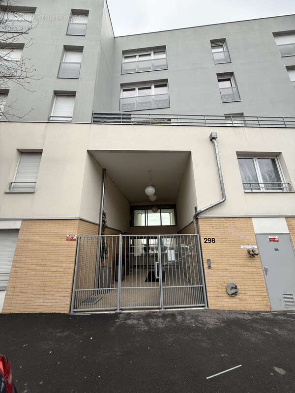 Parking à NOISY-LE-SEC