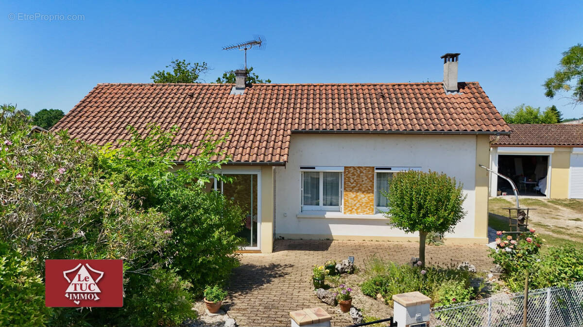 Maison à SAINT-SYLVESTRE-SUR-LOT