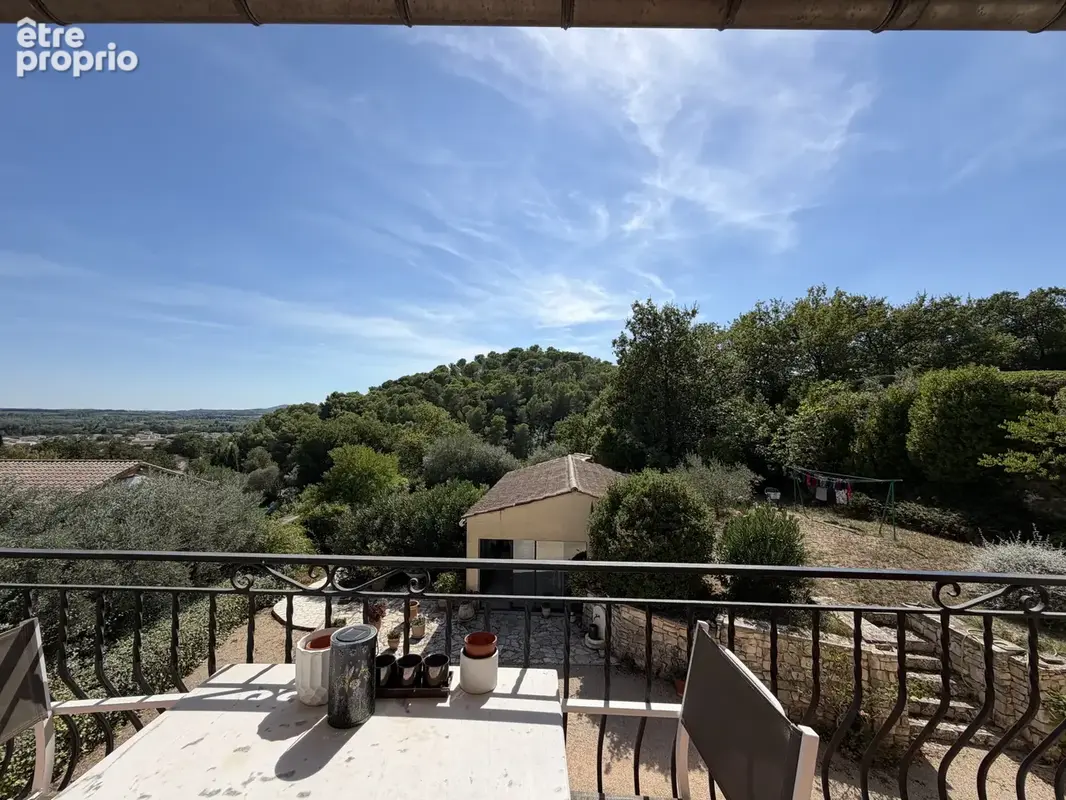 LAUDUN - Grande maison familiale avec appartement, piscine et terrain 1279m2 - photo 4