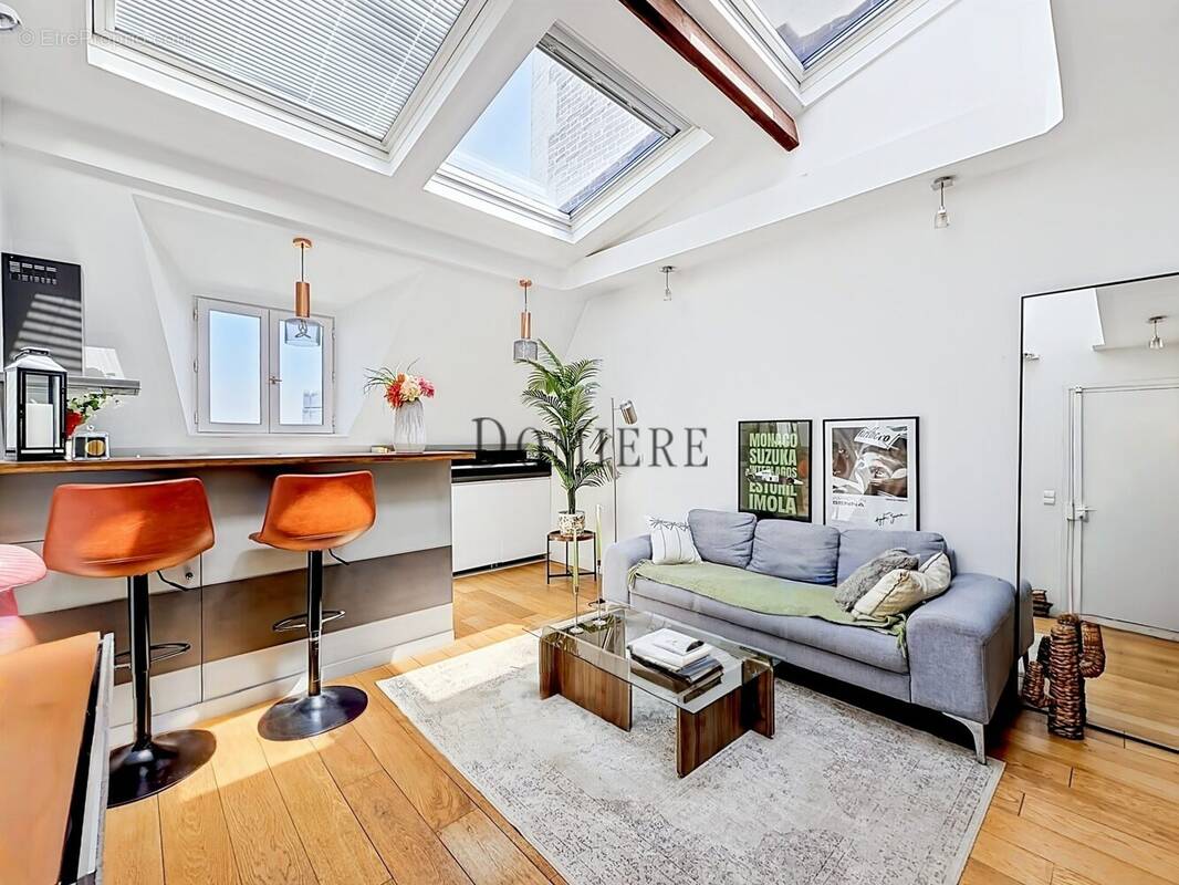 Appartement à PARIS-17E