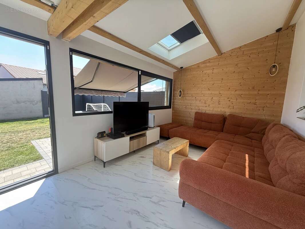  Maison familiale de 127,45 m² habitables avec jardin, terrasse et garage - photo 6