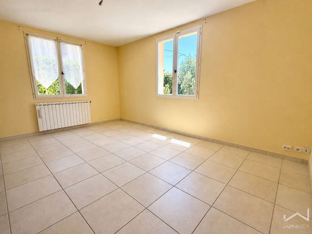Maison à LAPALUD
