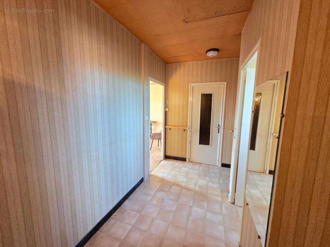 Maison à MONTELIMAR