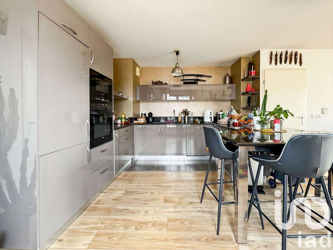 Photo 5 - Appartement à JUVISY-SUR-ORGE