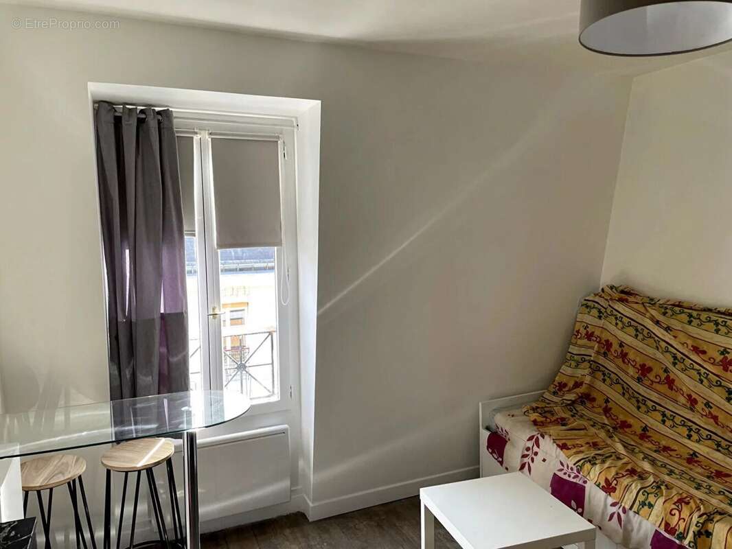 Appartement à PARIS-11E