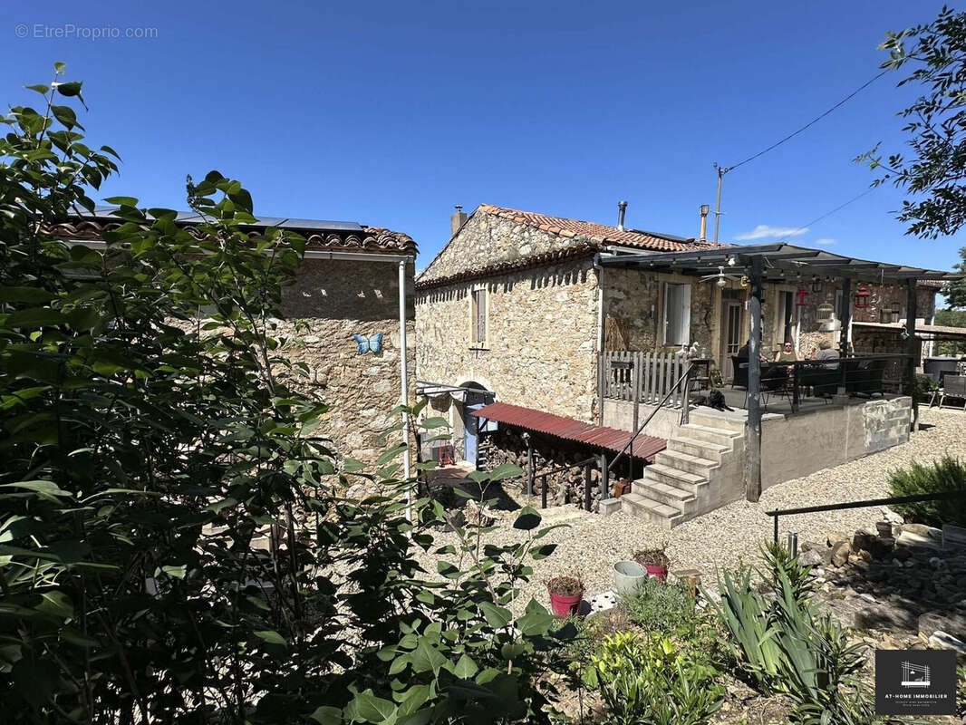 Maison 250 m² à Prades-Sur-Vernazobre  - photo 4