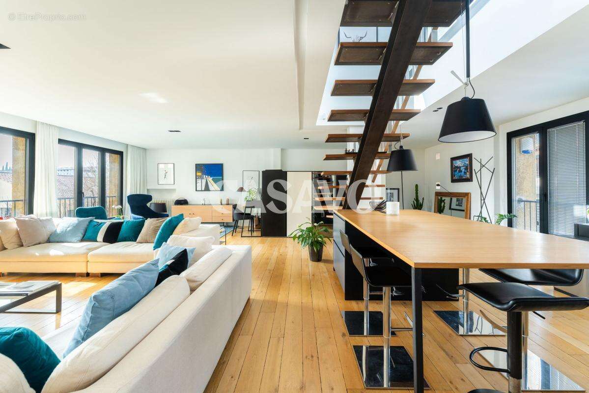 Appartement à AIX-EN-PROVENCE