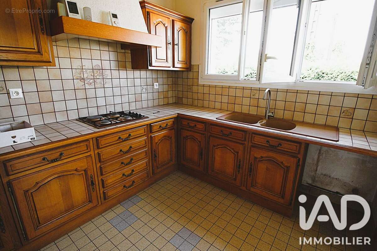 Maison 143 m² à Messei  - photo 4