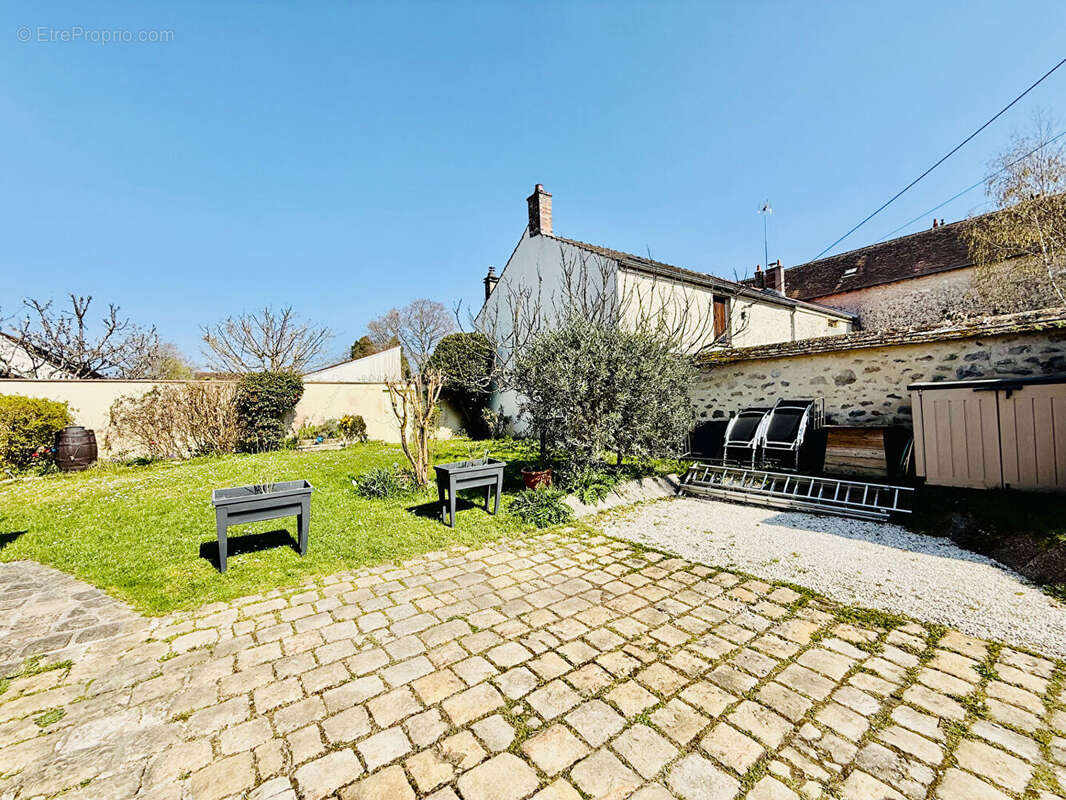 Maison à BOURRON-MARLOTTE