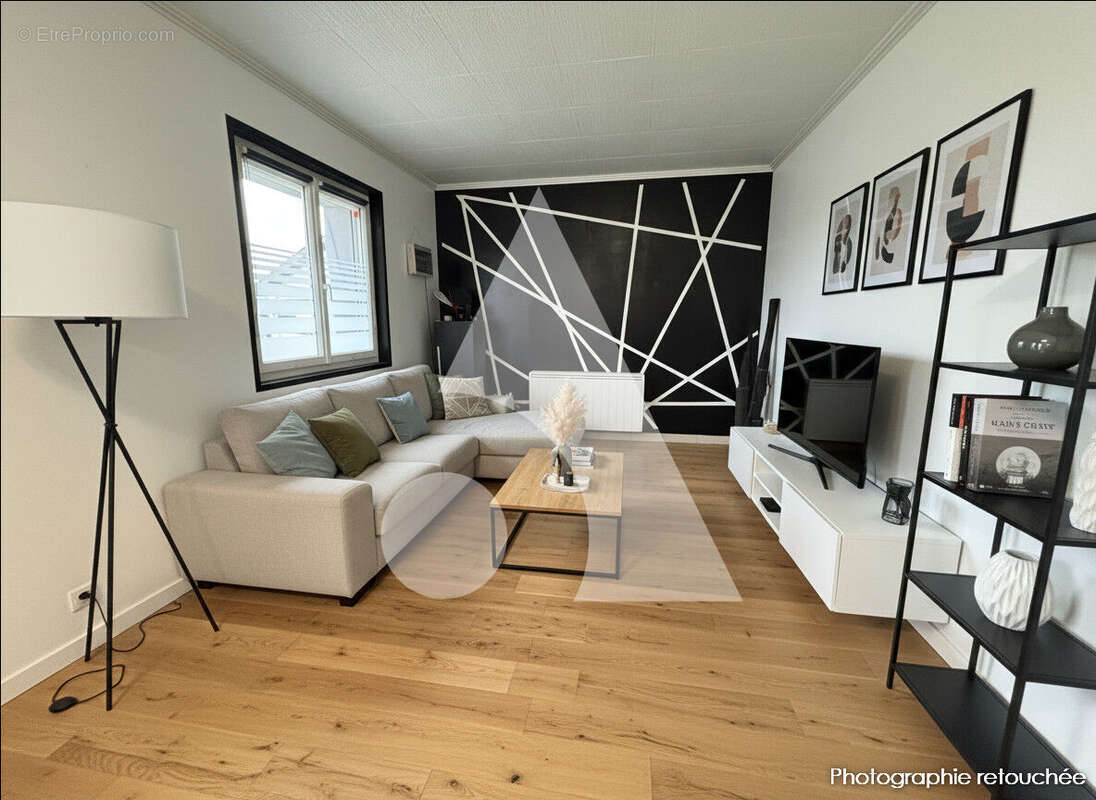 Maison à INJOUX-GENISSIAT