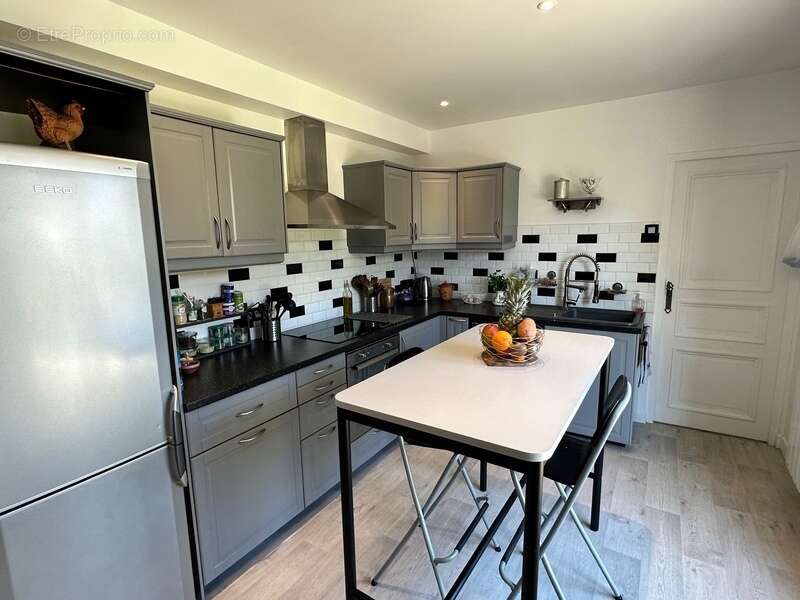 Maison à BURES-SUR-YVETTE