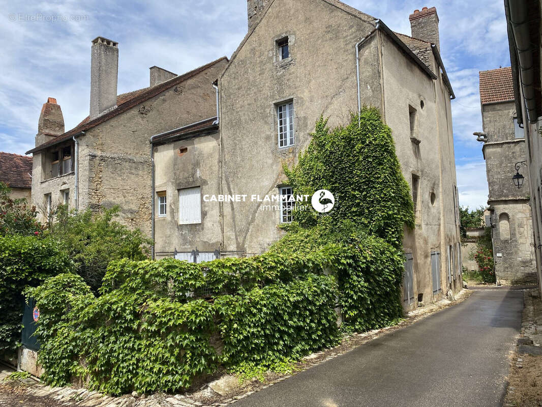 Maison 158 m² à Flavigny-Sur-Ozerain  - photo 2