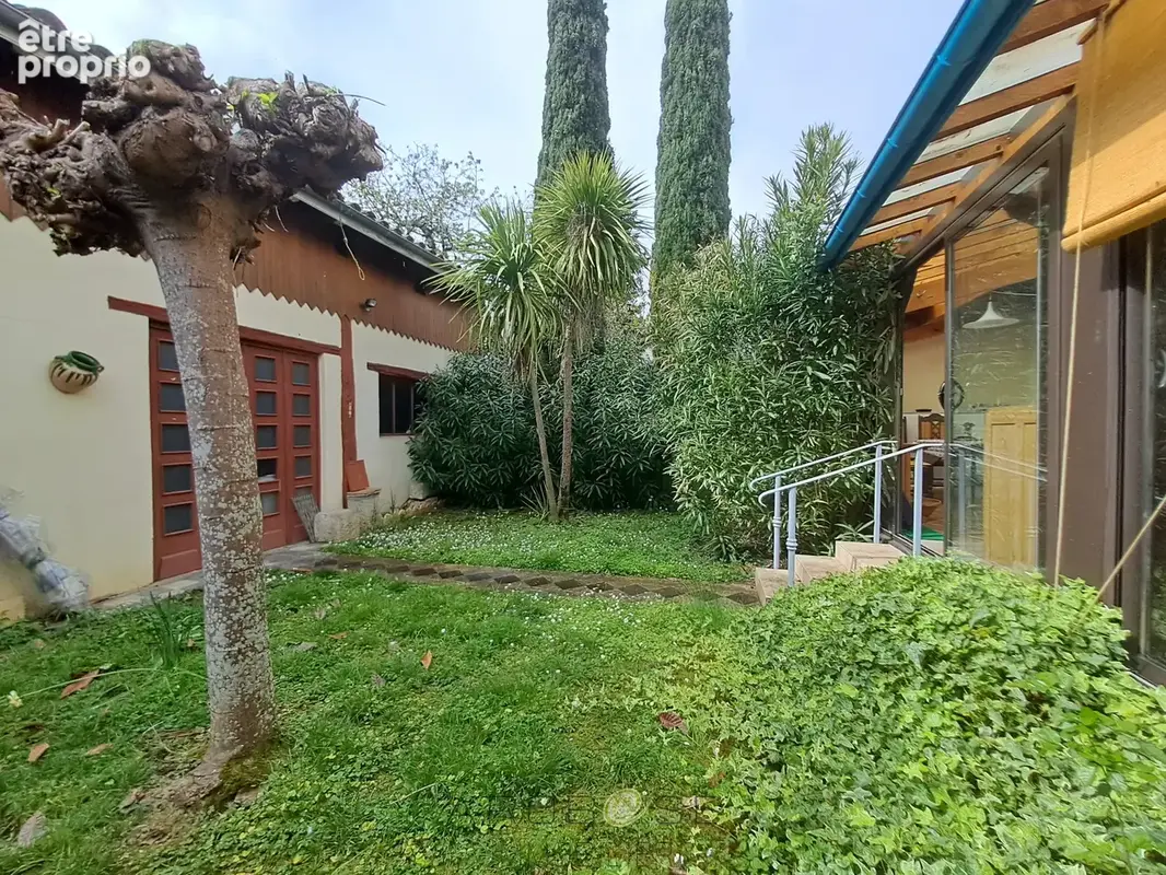 Maison de village 8 pièces, à pied des commerces, avec véranda, jardinet et grand  garage - photo 24