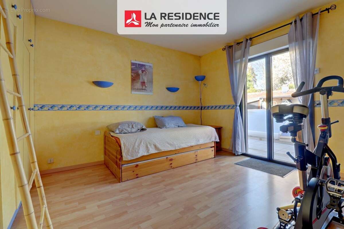 Maison à NEUVILLE-SUR-OISE