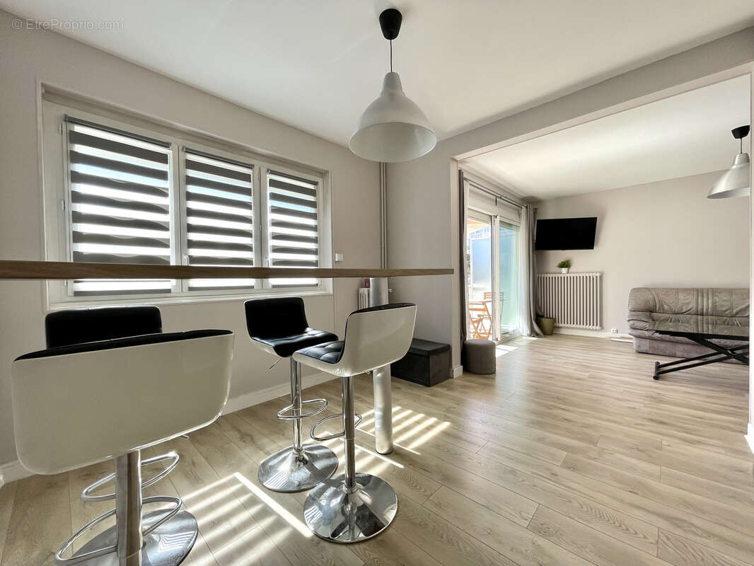 T4 - 74m2 - balcon SUD et balcon OUEST - photo 4