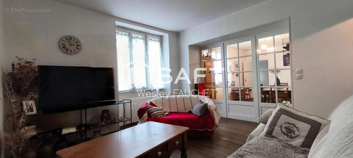 Photo 2 - Maison à BUZANCAIS
