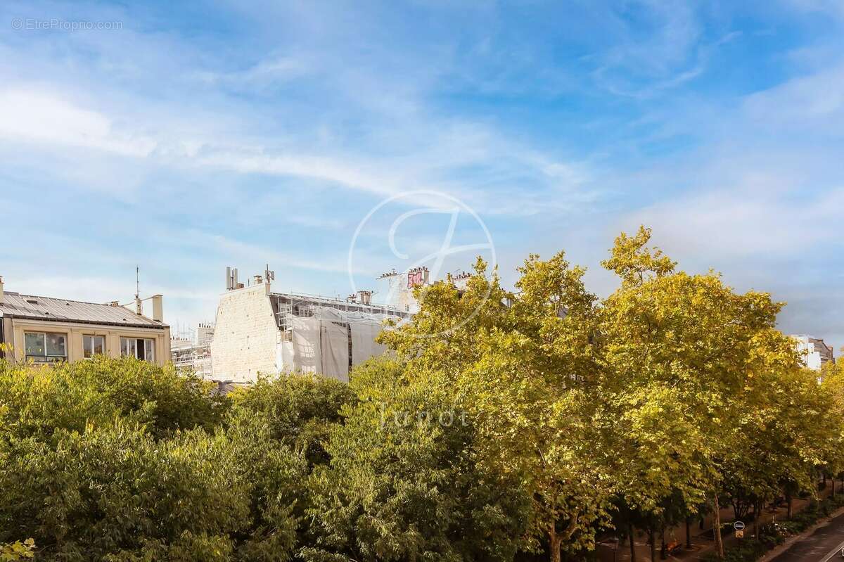 Appartement à PARIS-18E