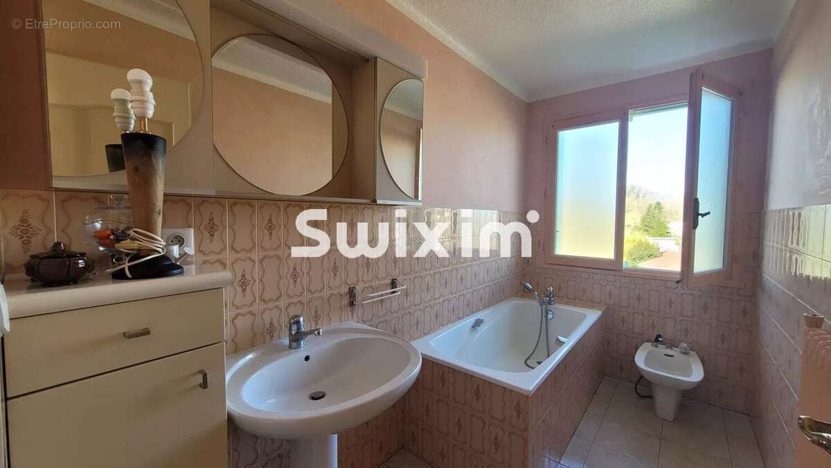 Maison à LONS-LE-SAUNIER