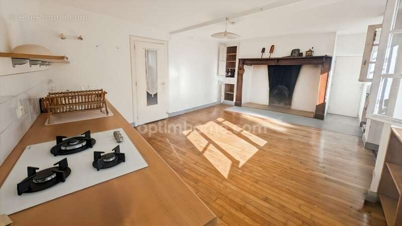 Maison à SAINT-MESMIN