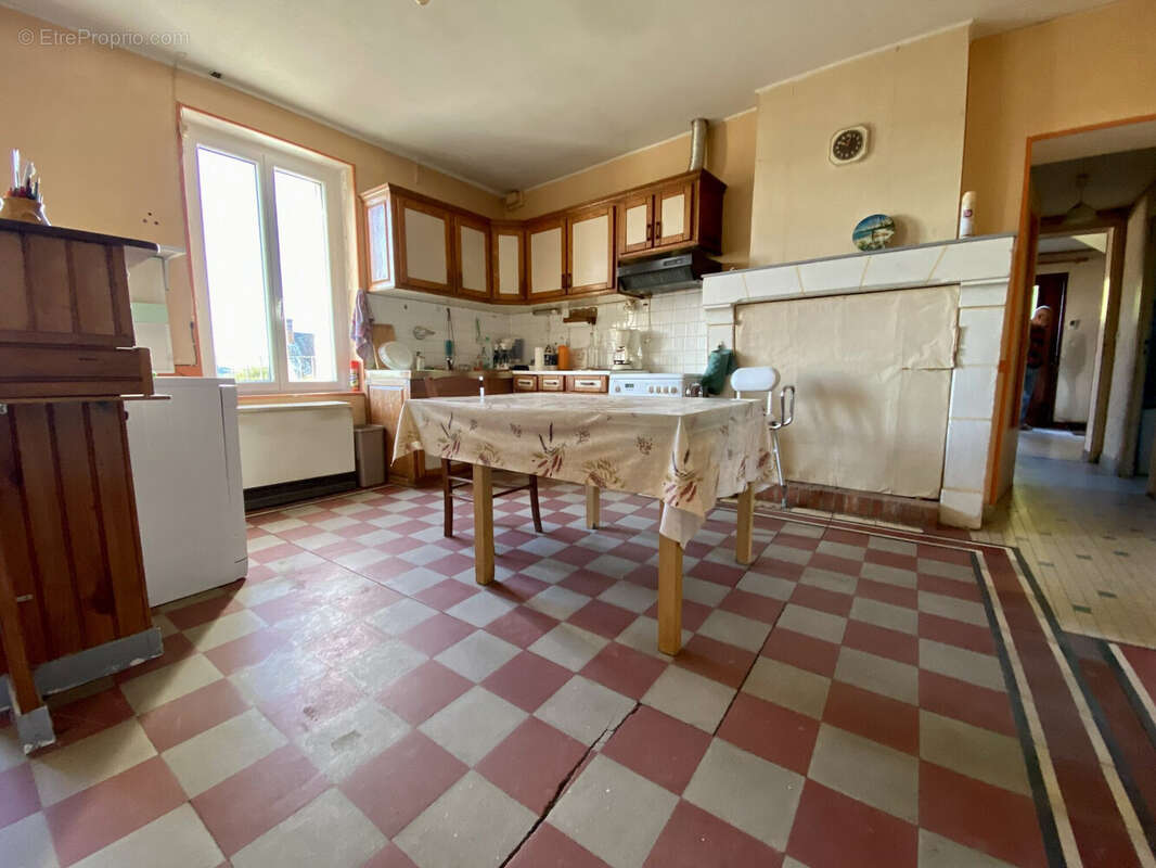 Maison à SAINT-HIPPOLYTE