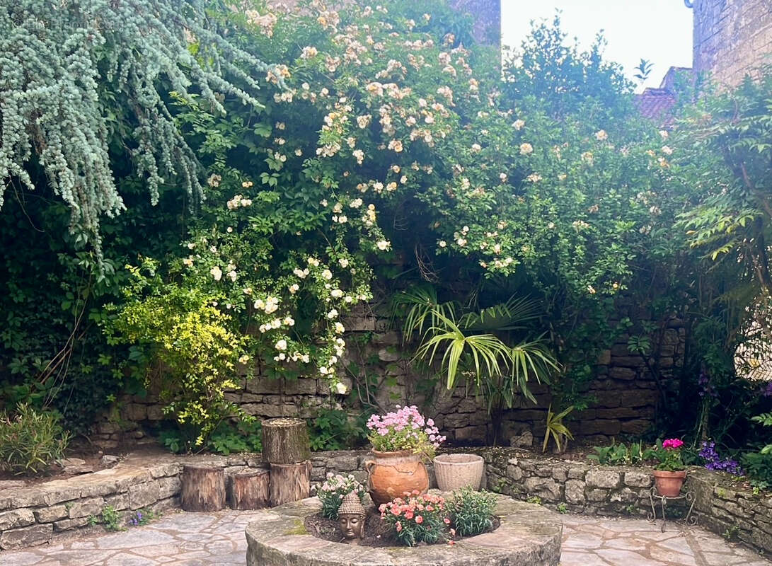 Maison à CASTELFRANC