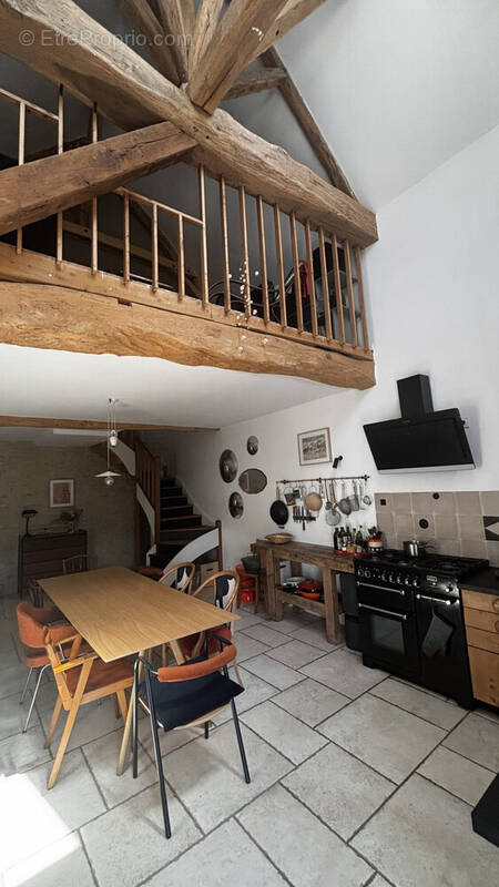 Maison à EPINEUIL