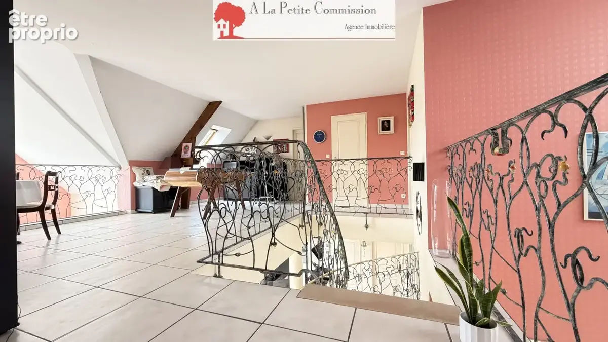 Maison 181 m² à Chartres  - photo 12