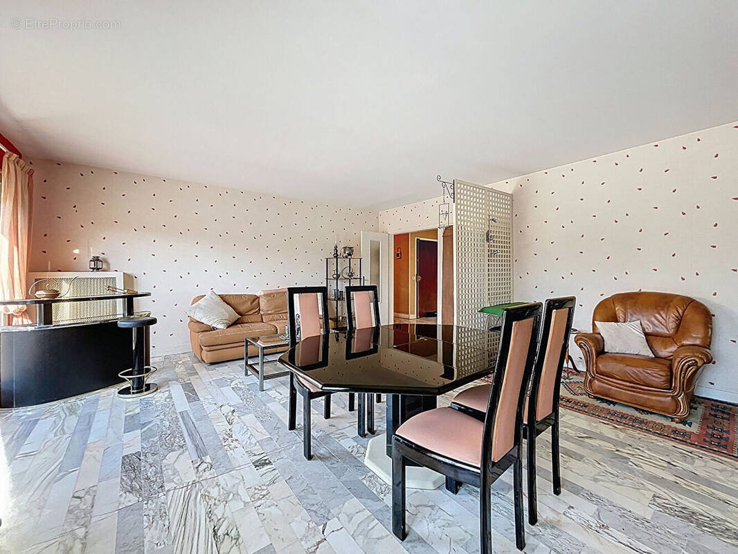 Appartement à CHATILLON