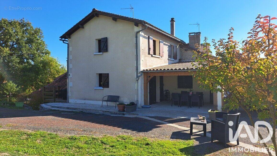 Photo 1 - Maison à LISLE