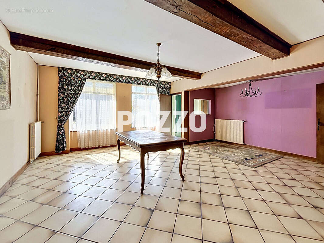 Maison à REFFUVEILLE