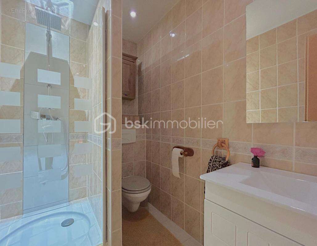Grande maison avec local - photo 3