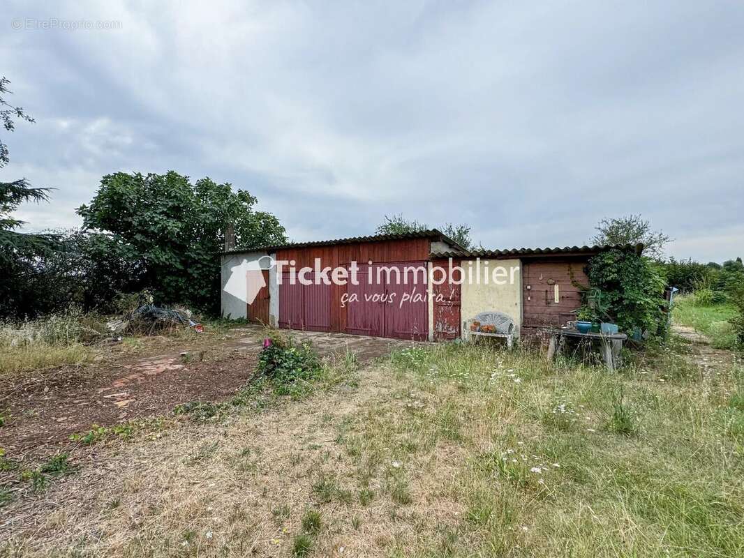 Maison à MONDONVILLE