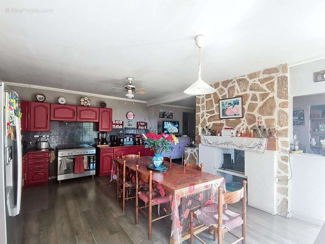 Photo 3 - Maison à REIGNAC