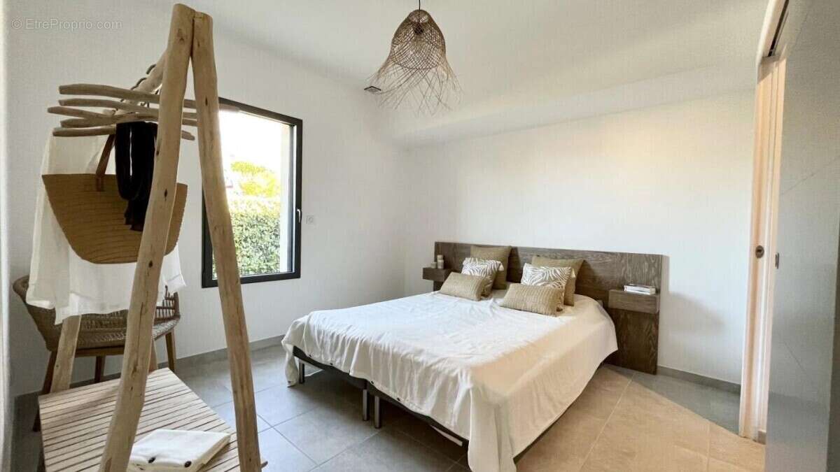 Maison à MORIERES-LES-AVIGNON