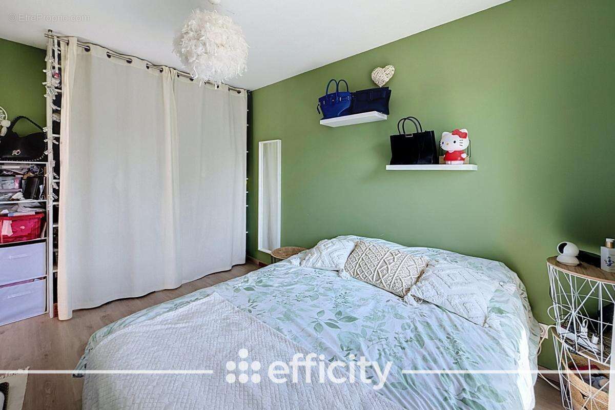 Appartement à GRIGNY