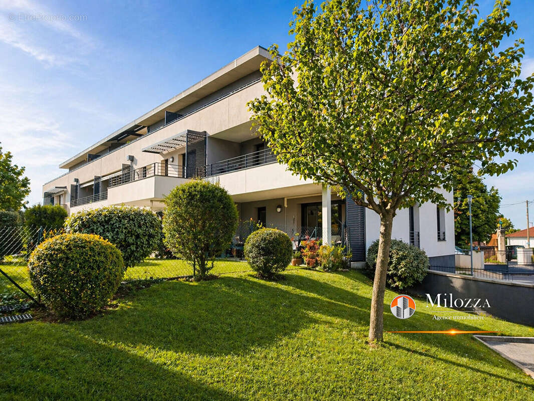 Appartement à HEYRIEUX
