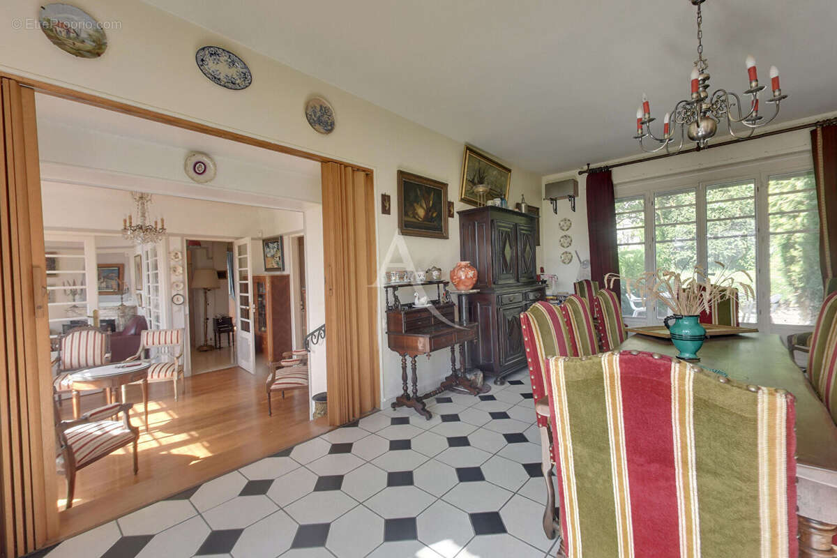 Maison à MONTREUIL