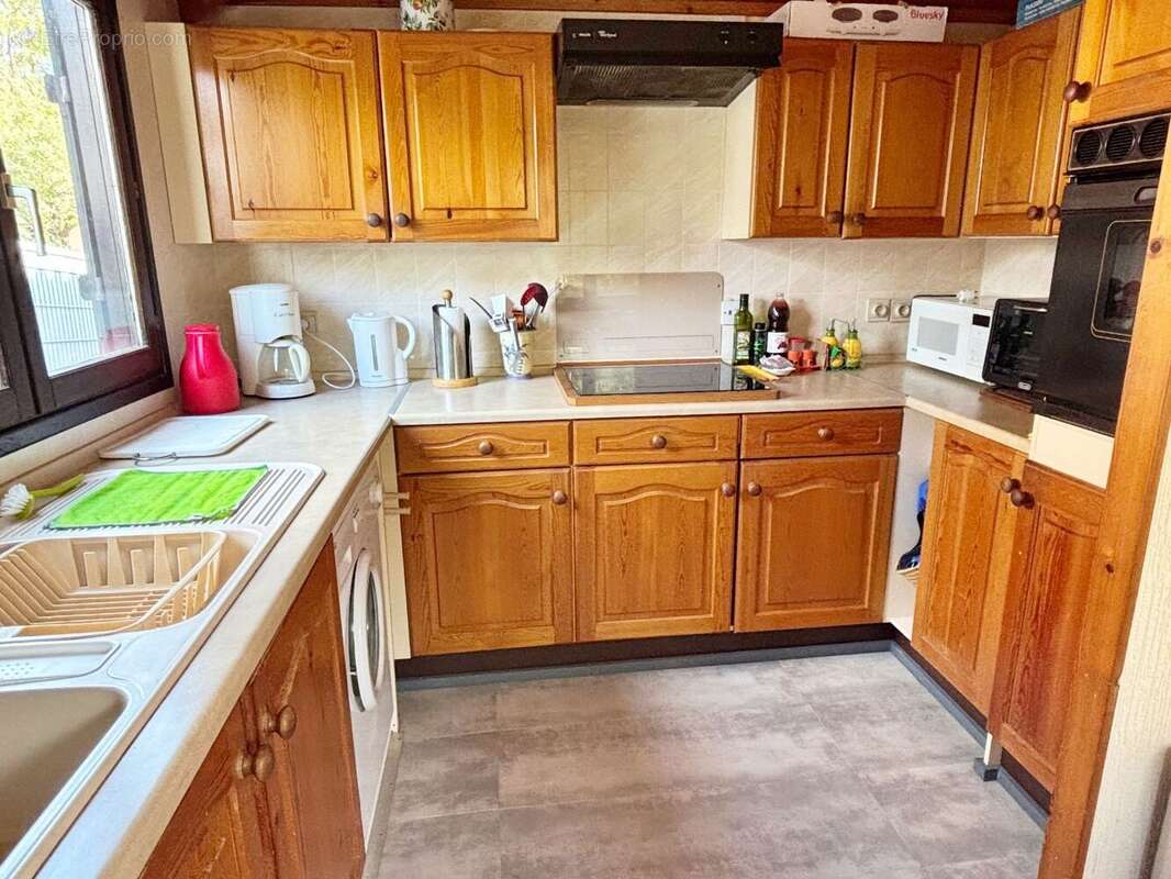 Maison à ROQUEBRUNE-SUR-ARGENS