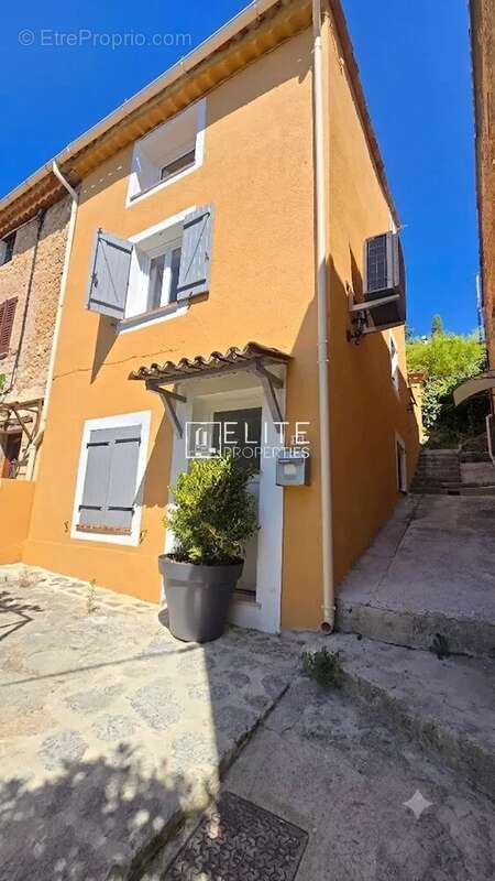Maison à SPERACEDES