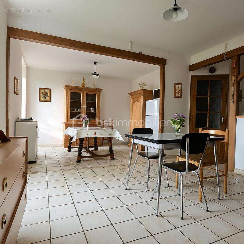 Maison à BAZOGES-EN-PAILLERS