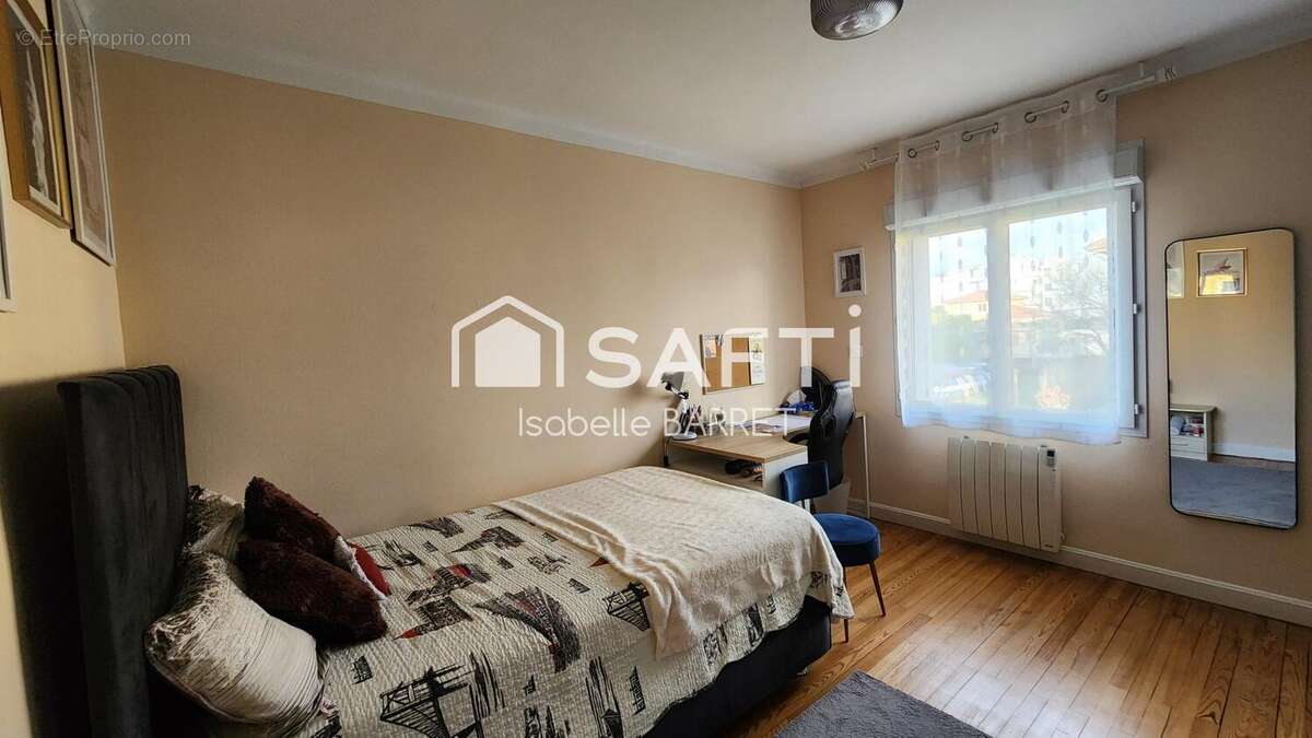 Photo 9 - Maison à DECINES-CHARPIEU