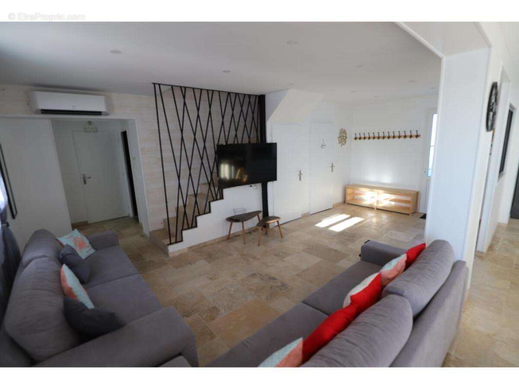 Maison 121 m² à Saint-Denis-D'oleron  - photo 5