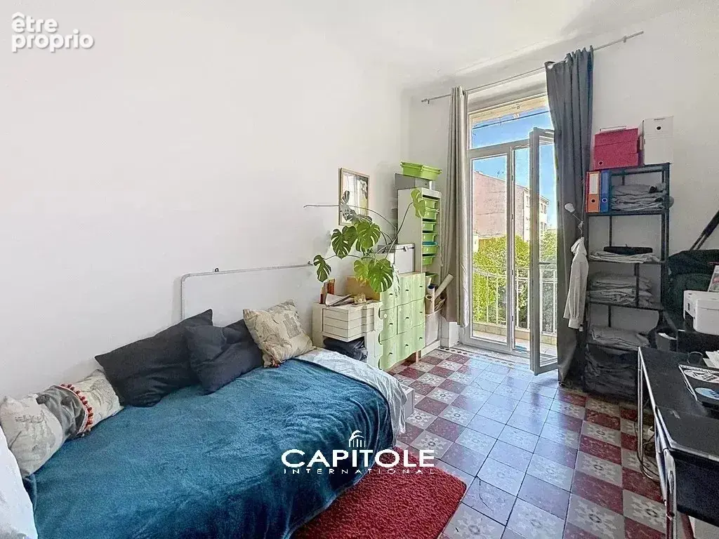 Exclusivité - Grand appartement bourgeois climatisé en centre-ville,  128 m² , cave et parking sous-sol. - photo 8